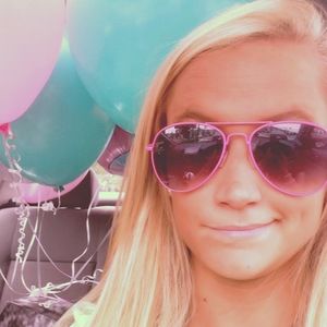 Meet your Posher, Melinda